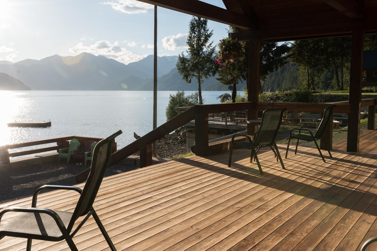 Homfray Lodge Desolation Sound Exterior photo