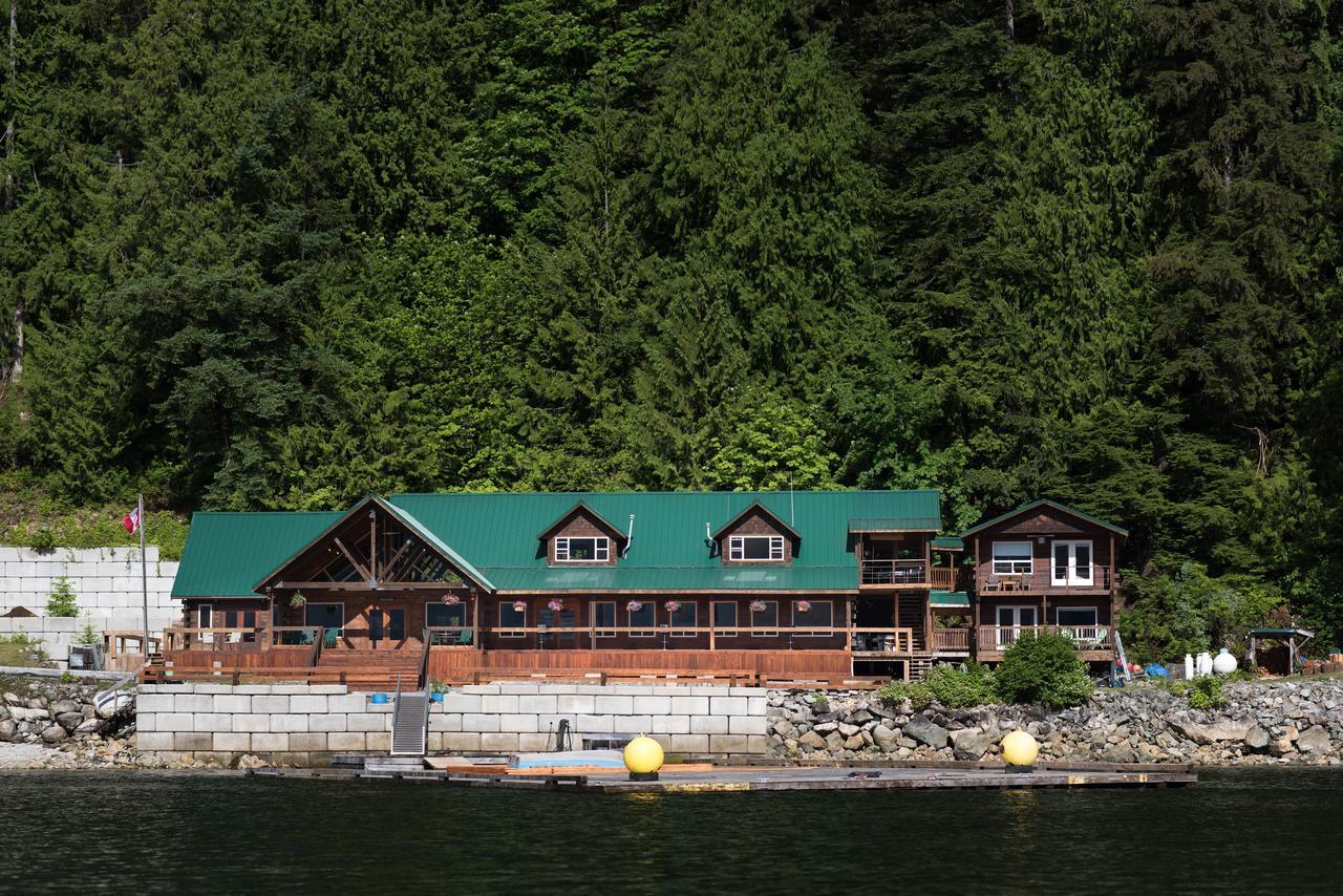 Homfray Lodge Desolation Sound Exterior photo